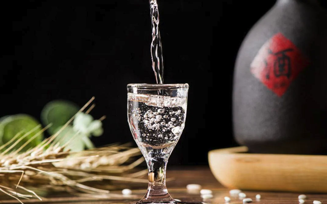 酒是如何進行發酵的,高粱可以製成酒嗎?