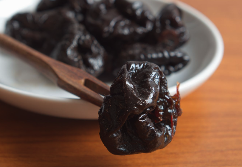 黑棗生長在哪些地區,有什麼形態特點?