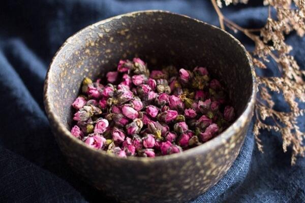 桃花可以泡水喝嗎,桃花泡水功效非常全麵