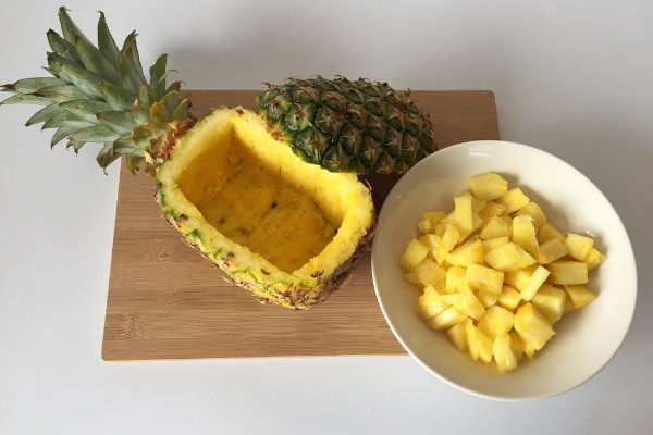 鳳梨和菠蘿的區別,品種/葉片/果皮/口感不同