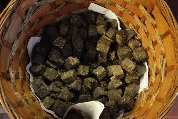 青磚茶和黑磚茶的區別,青磚茶與黑磚茶有什麼區別