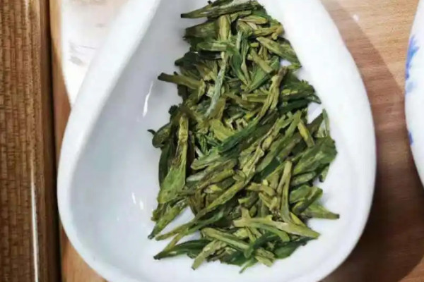 西湖龍井屬於綠茶嗎 西湖龍井是不是綠茶