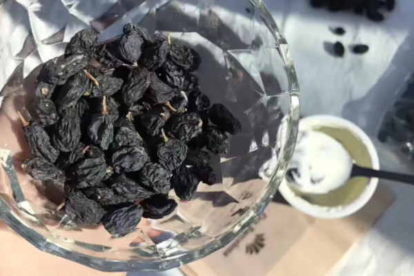 吃黑加侖葡萄幹禁忌,黑加侖葡萄幹怎麼吃
