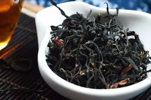 白芽奇蘭是紅茶還是綠茶，白芽奇蘭茶是什麼茶