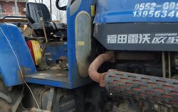 <strong>拖拉機行駛過程中突然爆胎該采取什麼措施？</strong>