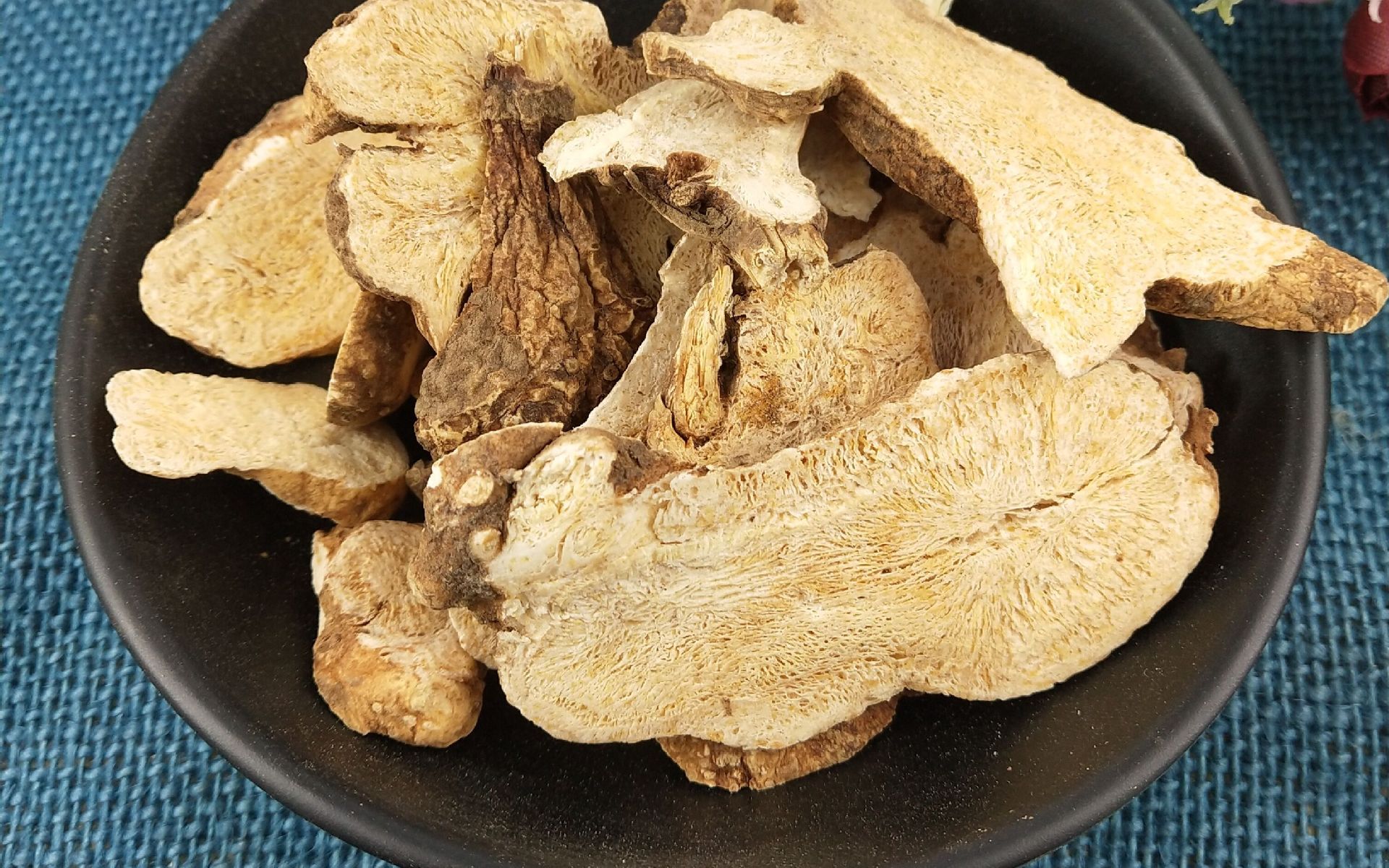 <strong>如何預防白術根腐病?白術根腐病怎麼治療</strong>