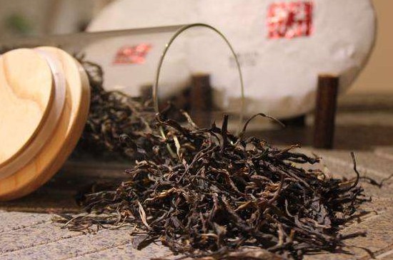 茶葉怎麼保存比較好?茶香長久保鮮不散技巧。